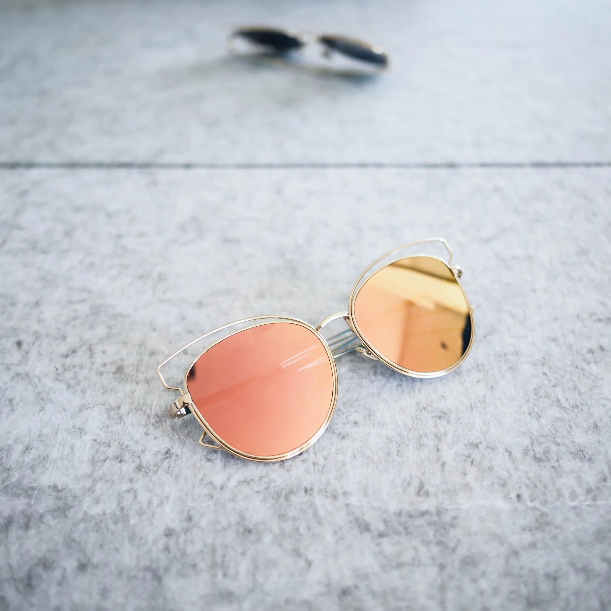 Russia Mirrored Cat Eye Sunglasses